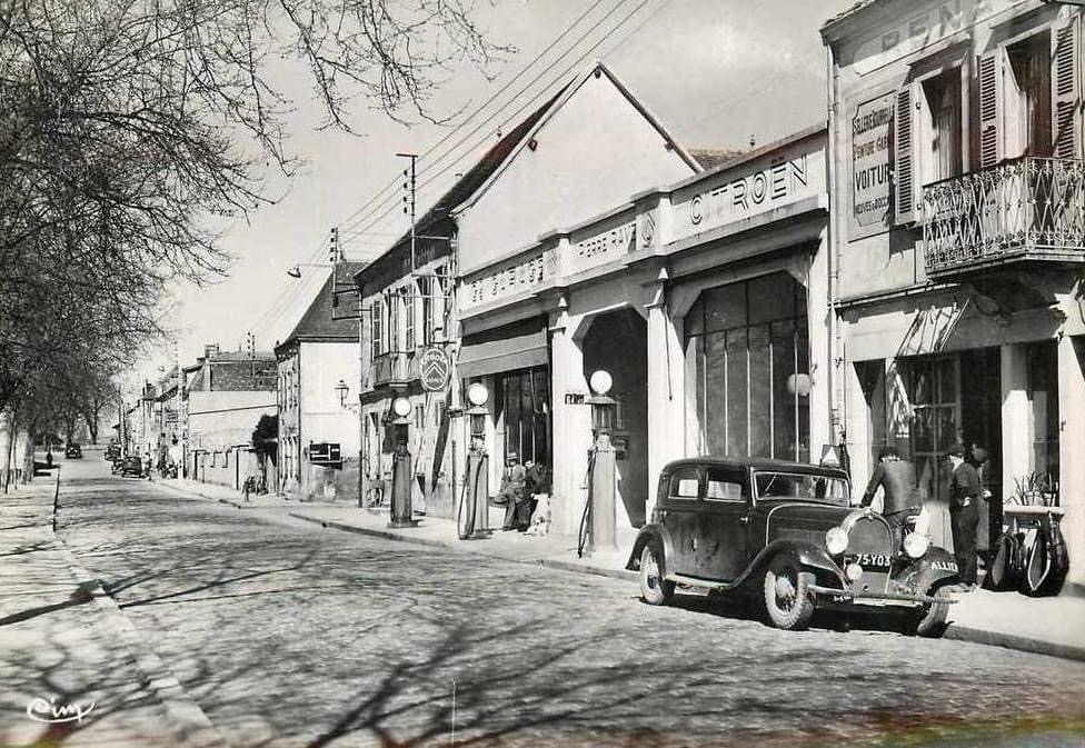 Pierre Raver Un mois, un garage Citroën, Digoin, par le Dr Danche